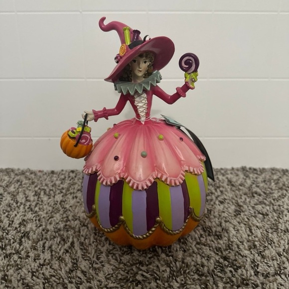 Halloween Witch Figurine Pink Hat Pumpkin Lollipop Candy Decor - Picture 1 of 4